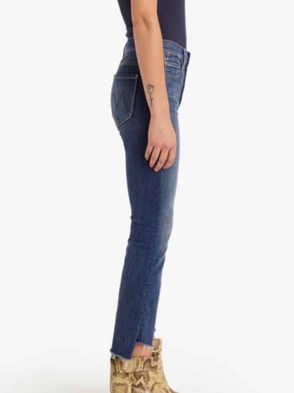 MOTHER The Insider Crop Step Fray Jeans Not Rough Enough Size 32 Like New - Picture 2 of 16